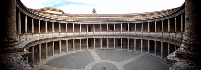 Interior del Palacio de Carlos V