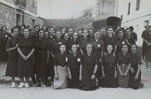 Sección Femenina de la Falange Sección Femenina de la Falange